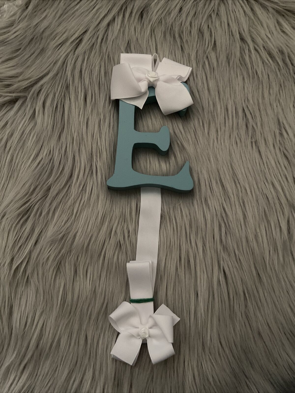 Bow Holder Hair Clips Letter E Blue New