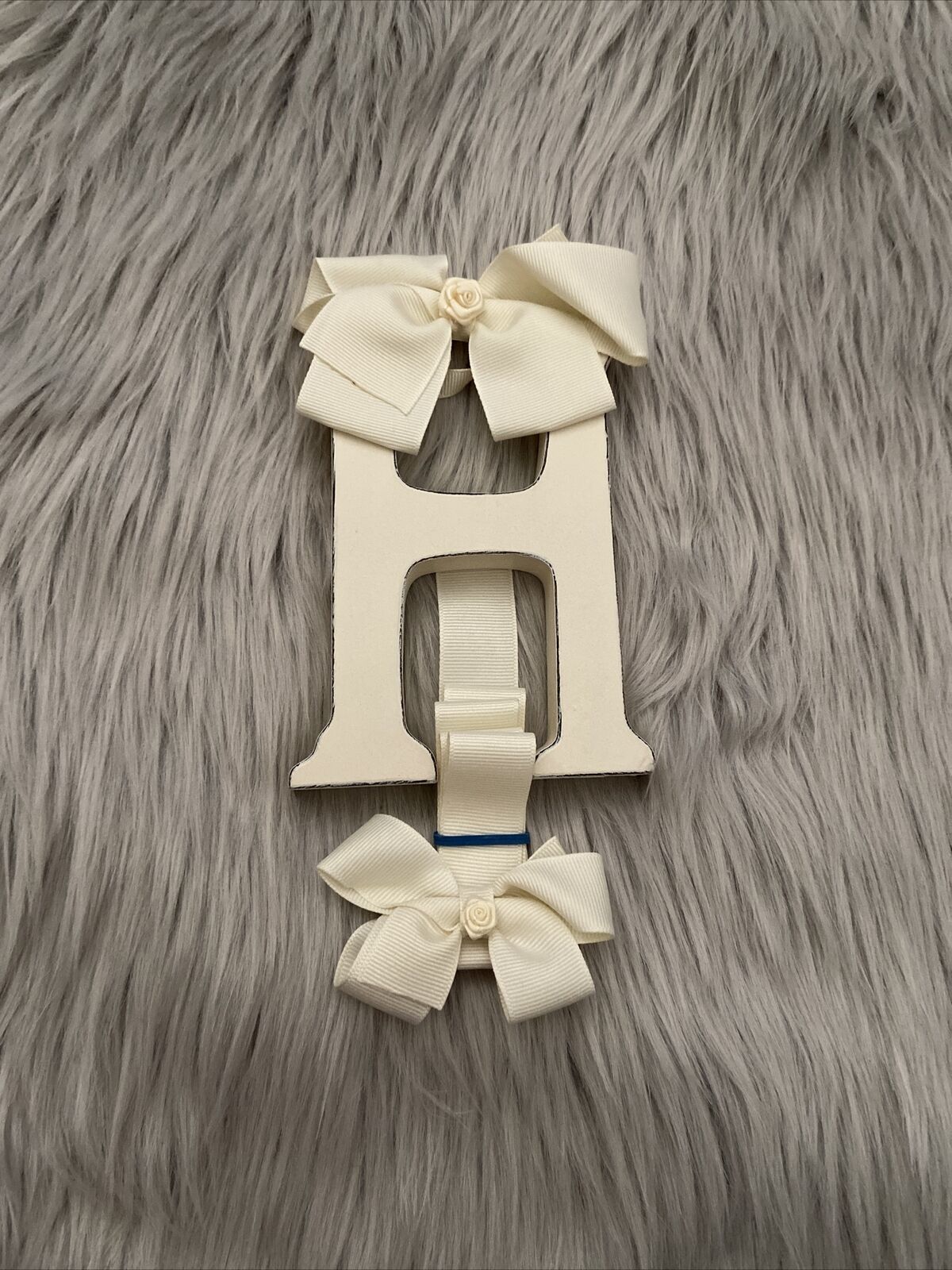 Bow Holder Hair Clips Letter H Ivory New