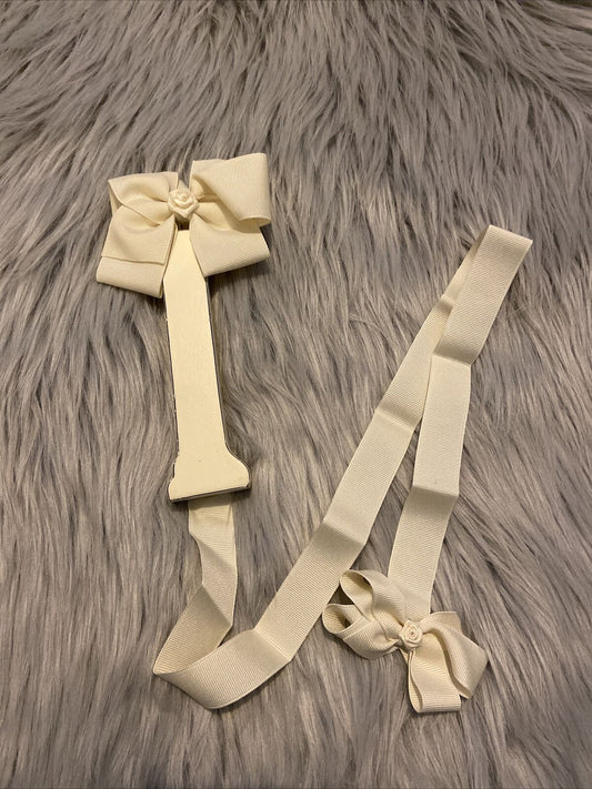 Bow Holder Hair Clips Letter I Ivory New