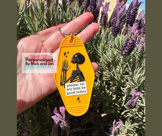 Please let me kids be good today Orange Retro Keyring keychain
